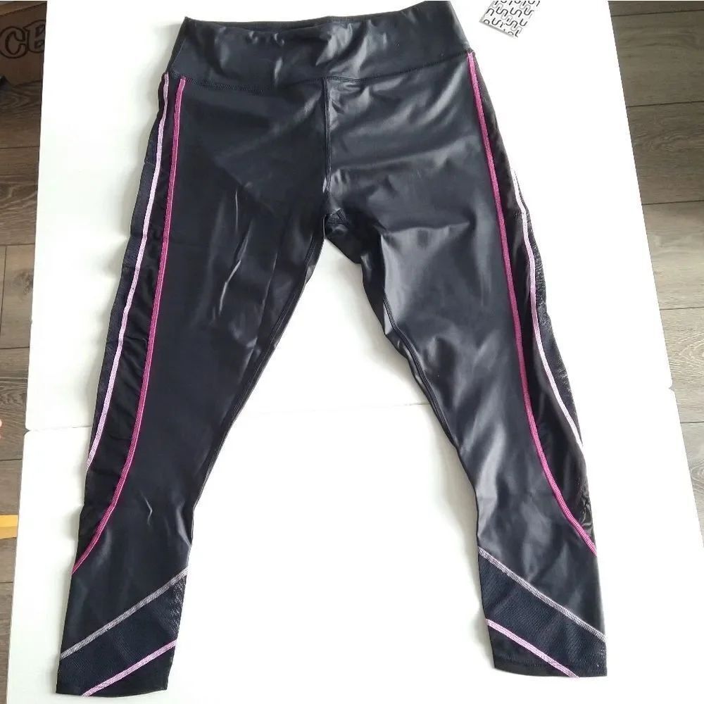 Urban Savage Leggings - Picture 2 of 15